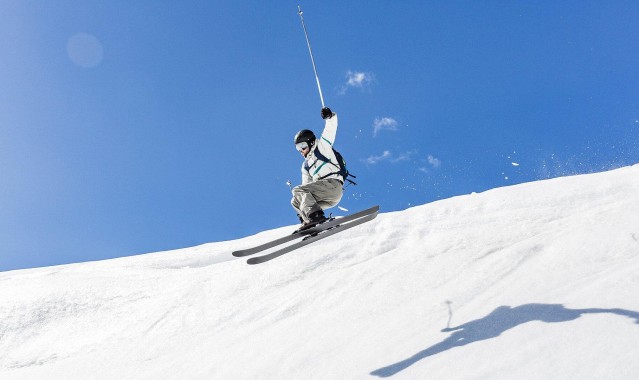 kaiyun-德约科维奇横扫对手晋级温网四强 冲击第24座大满贯再进一步