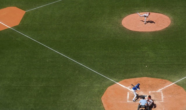 开云官网-欧冠半决赛激战正酣 豪门对决引爆全球瞩目