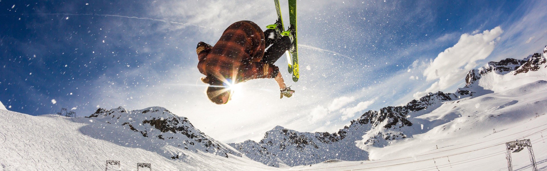 【开云】足坛震撼！天价转会刷新纪录，超级巨星加盟豪门引全球瞩目